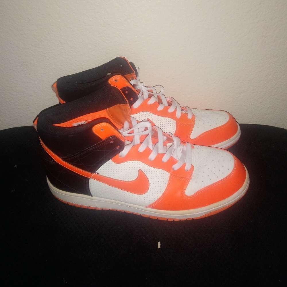 NIKE DUNK HIGH PREMIUM SEAL ORANGE & BLACK